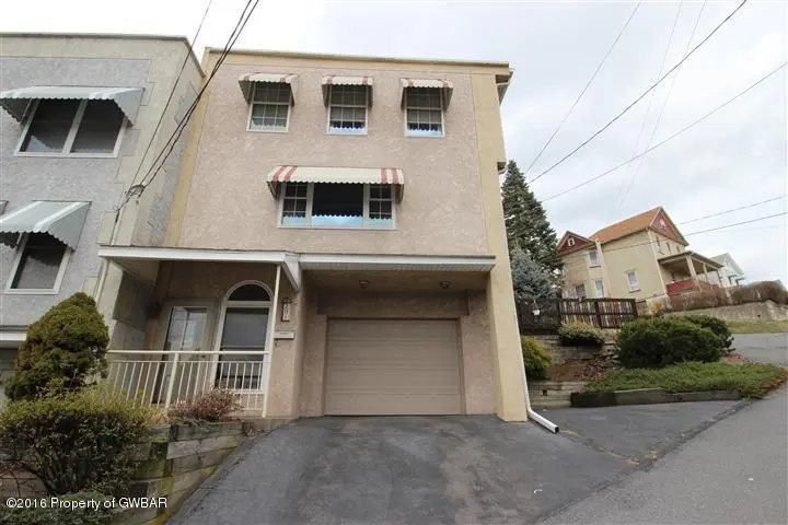 201 Tompkins Street, Pittston in Pittston