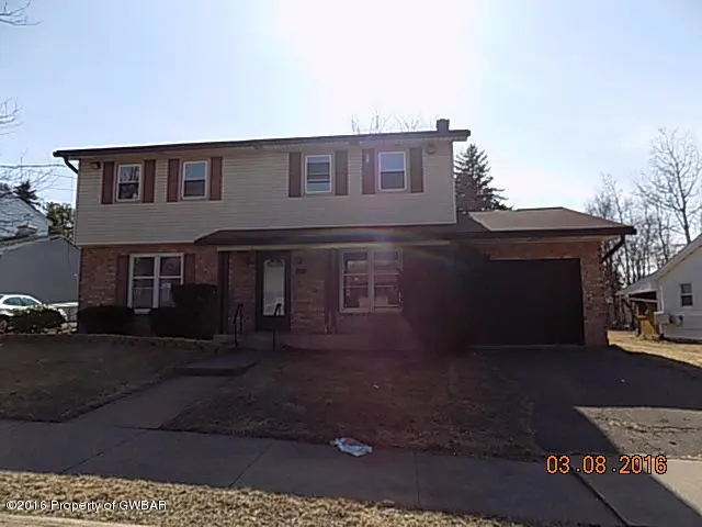216 WILSON Drive, Hazleton in Hazleton