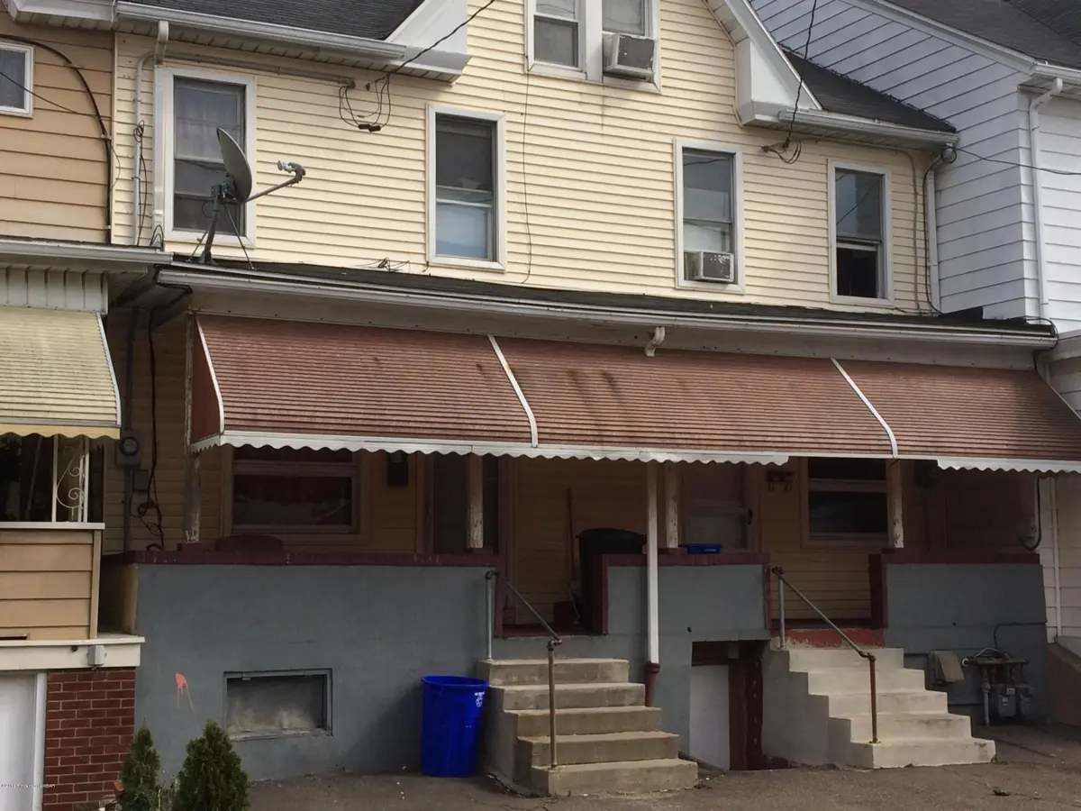 213 S PINE Street, Hazleton in Hazleton