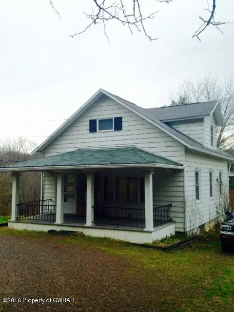 397 Reyburn Road, Shickshinny in Shickshinny