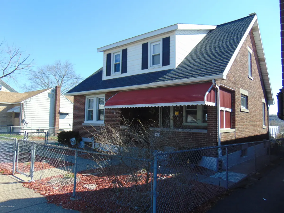 1033 N VINE Street, Hazleton in Hazleton