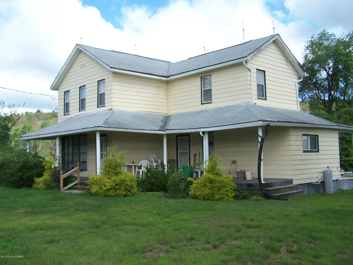 1815 MOUNTAIN Road, Larksville in Larksville