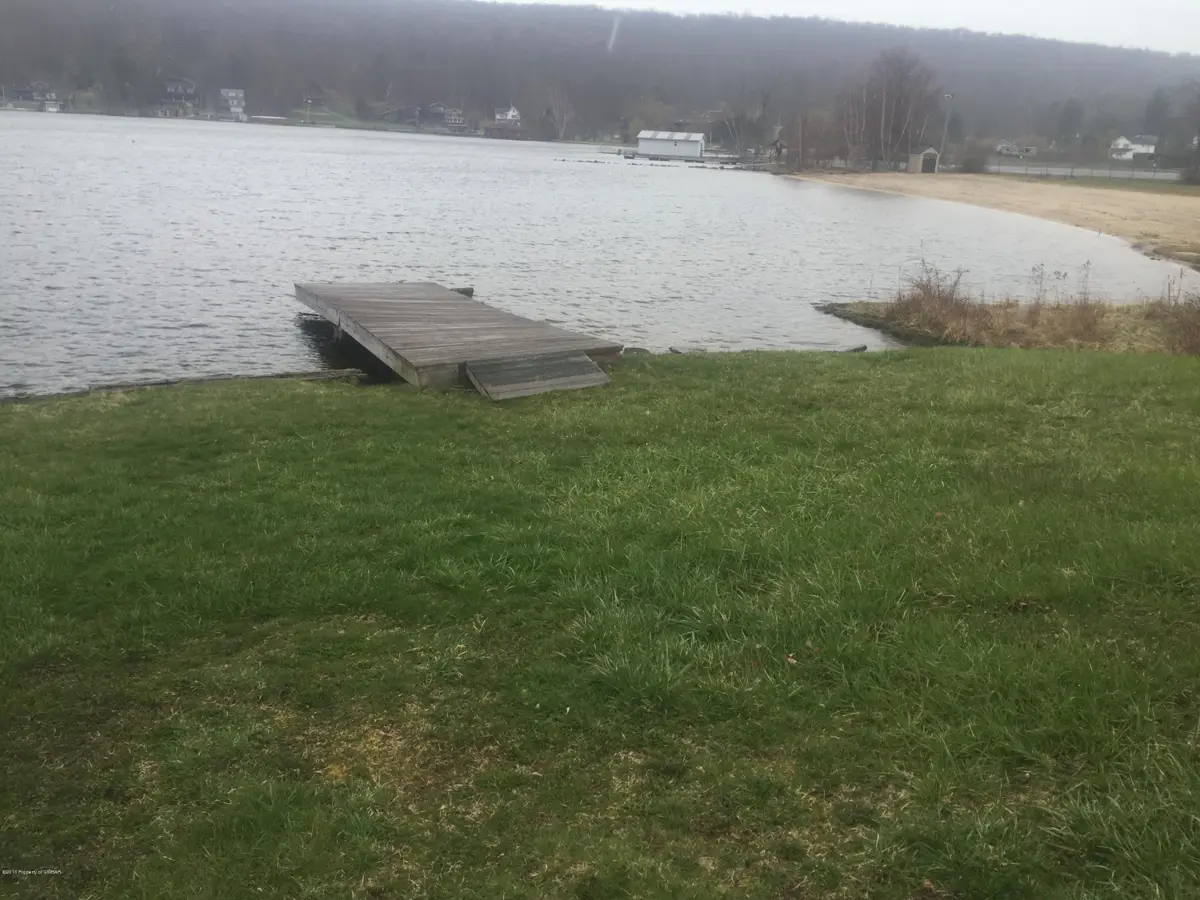 182 Lakeside Drive, Harveys Lake in Harveys Lake