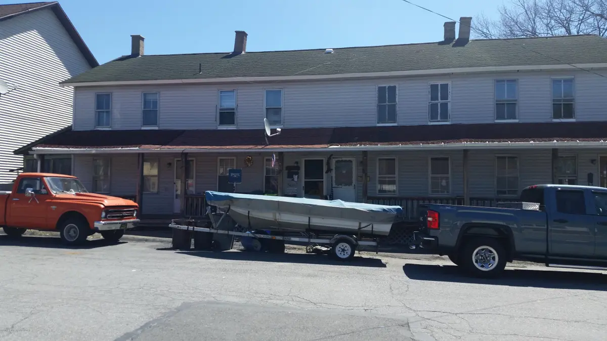 480 3rd Street, Moosic in Moosic