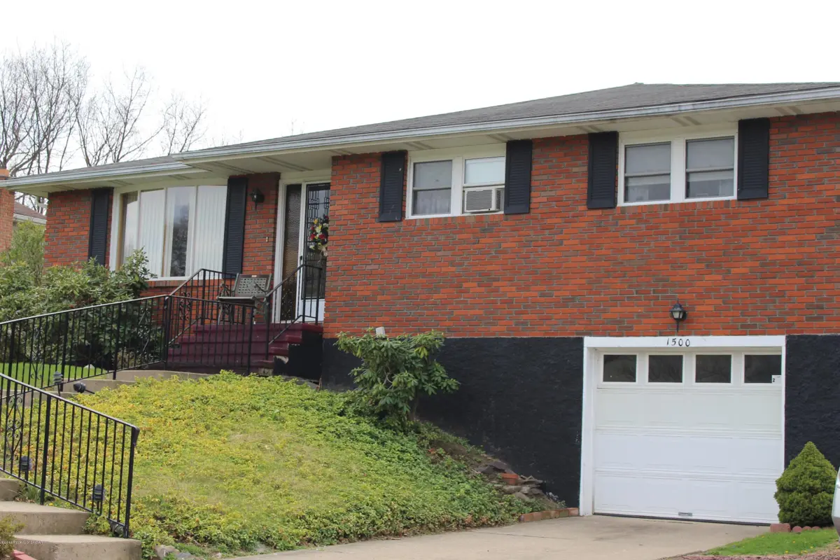 1500 KELFIELD Drive, Nanticoke in Nanticoke