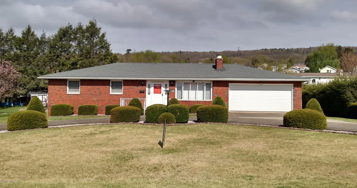 305 STEPHANIE Drive, Plymouth in Plymouth