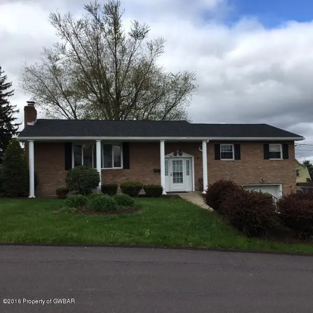 8 Parkview Drive, Plains in Plains