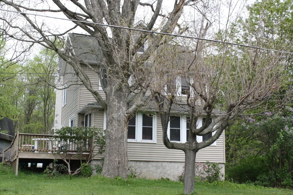 732 LILY LAKE Road, Wapwallopen in Wapwallopen