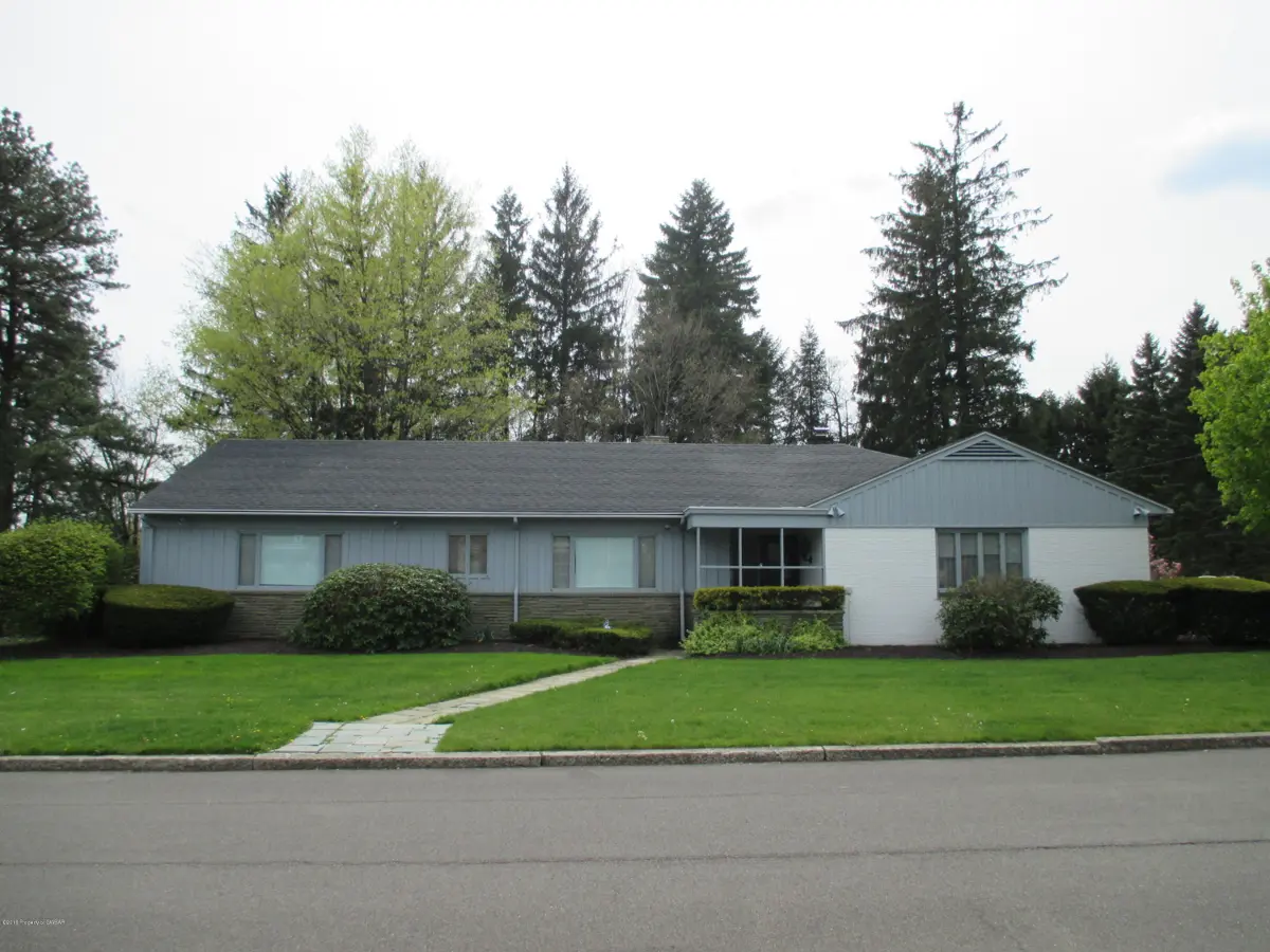 1300 E Chestnut Street, Hazleton in Hazleton