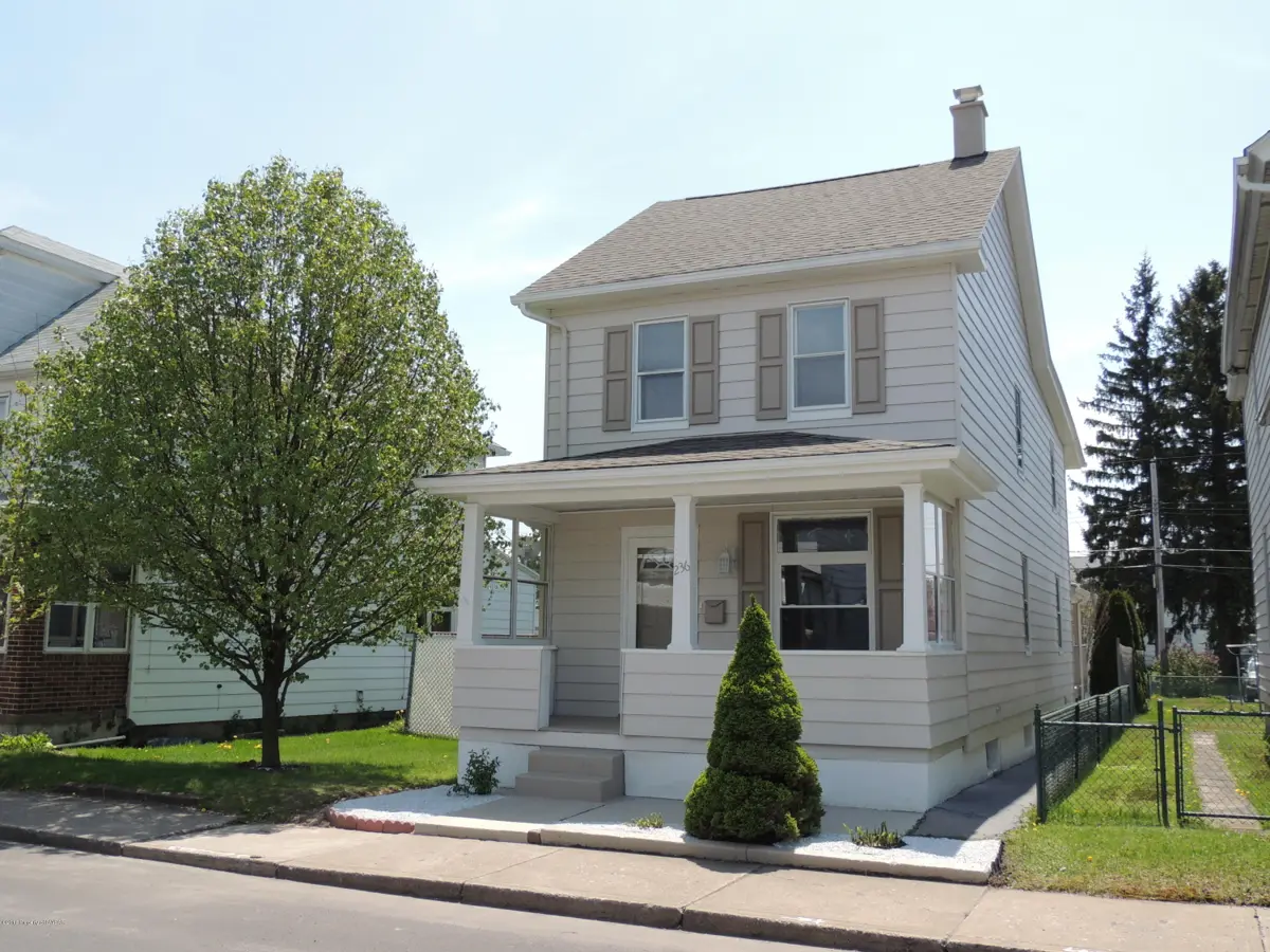 236 E Blaine Street, McAdoo in McAdoo