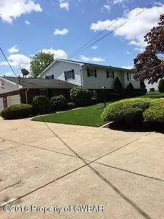 72 PINEWOOD Drive, Laflin in Laflin