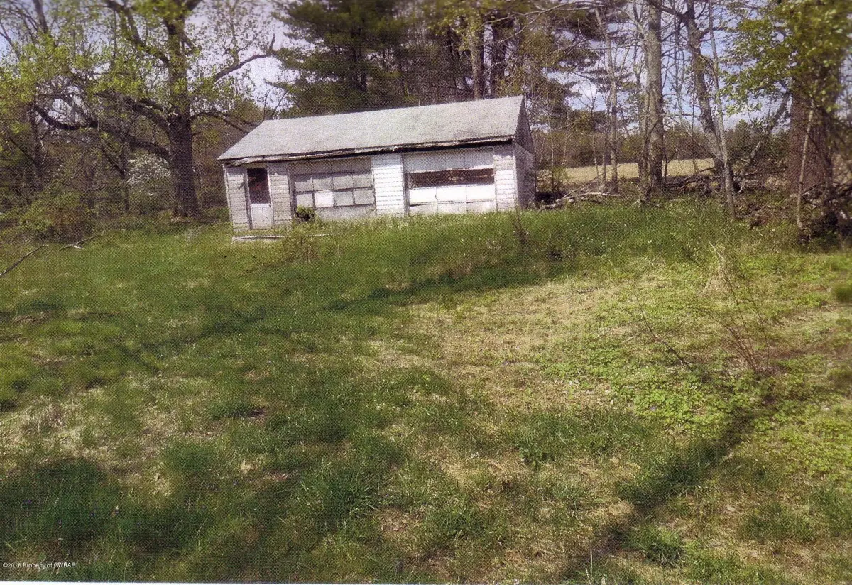 Henrico Road, Shickshinny in Shickshinny