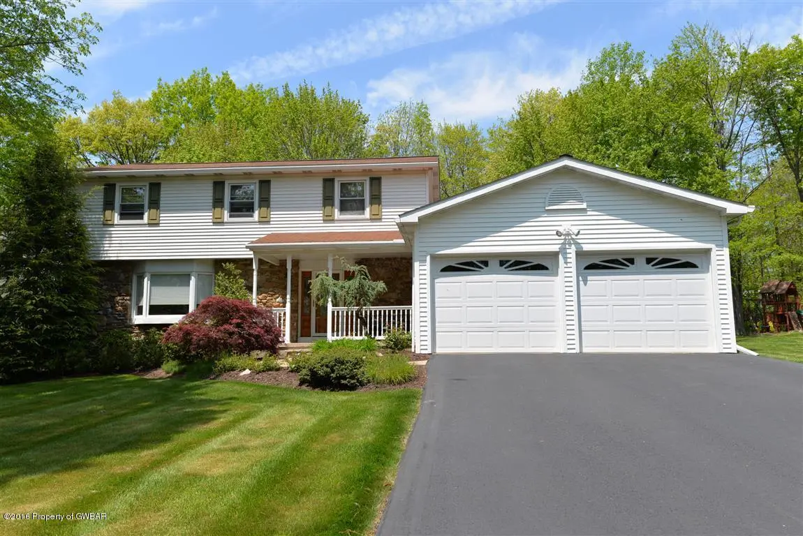 16 Longmeadow Lane, Mountain Top in Mountain Top