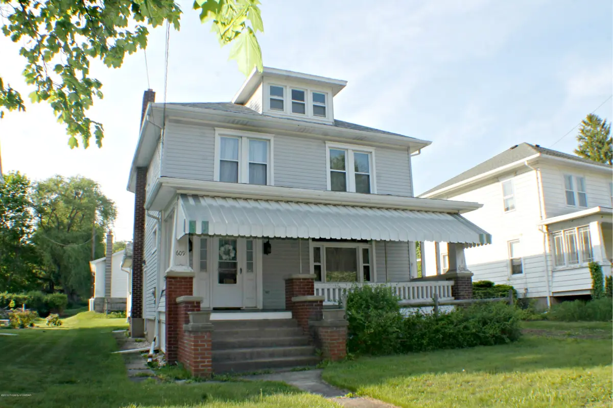 609 E MAIN Street, Weatherly in Weatherly