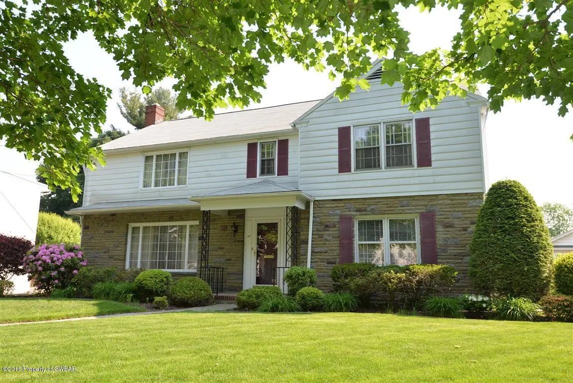 50 E Walnut Street, Kingston in Kingston