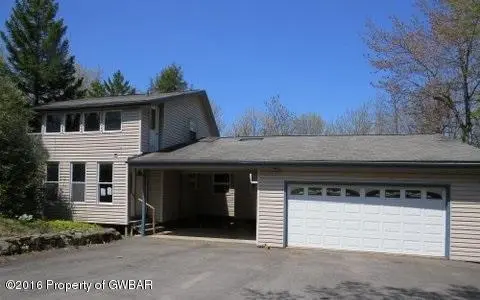 1330 Hilltop Drive, Long Pond in Long Pond
