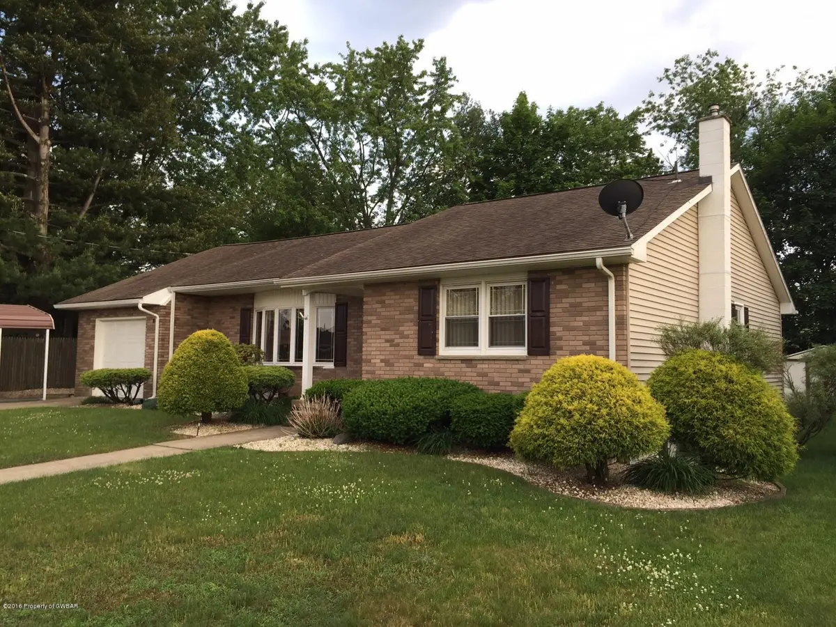 99 E OAK Street, Pittston in Pittston