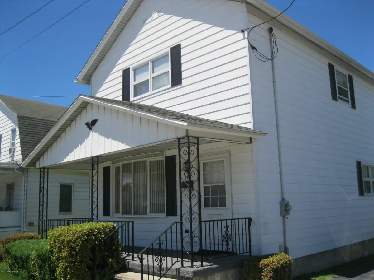 186 Main Street, Dupont in Dupont