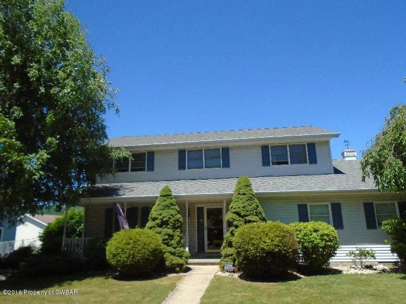 119 E Broadway, Larksville in Larksville