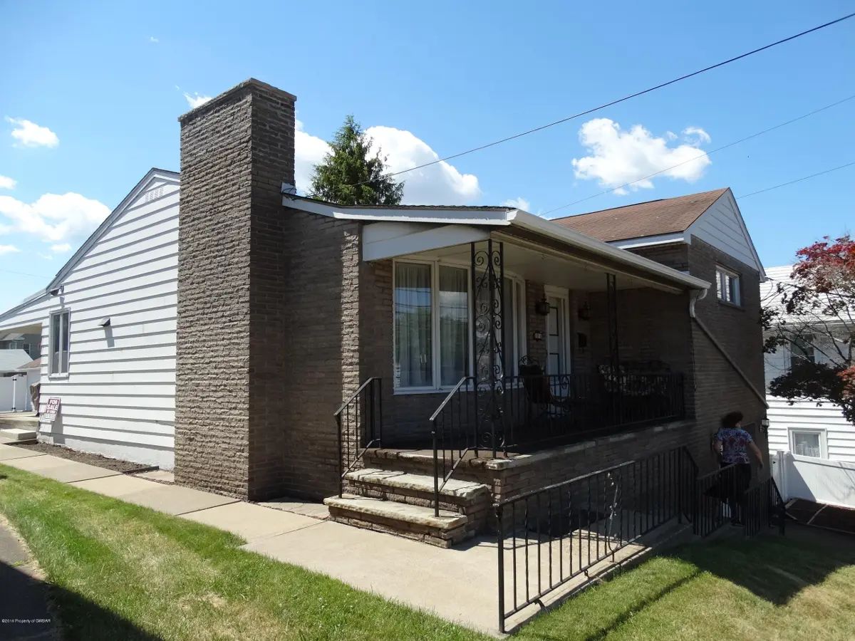 1011 Wyoming Avenue, Exeter in Exeter
