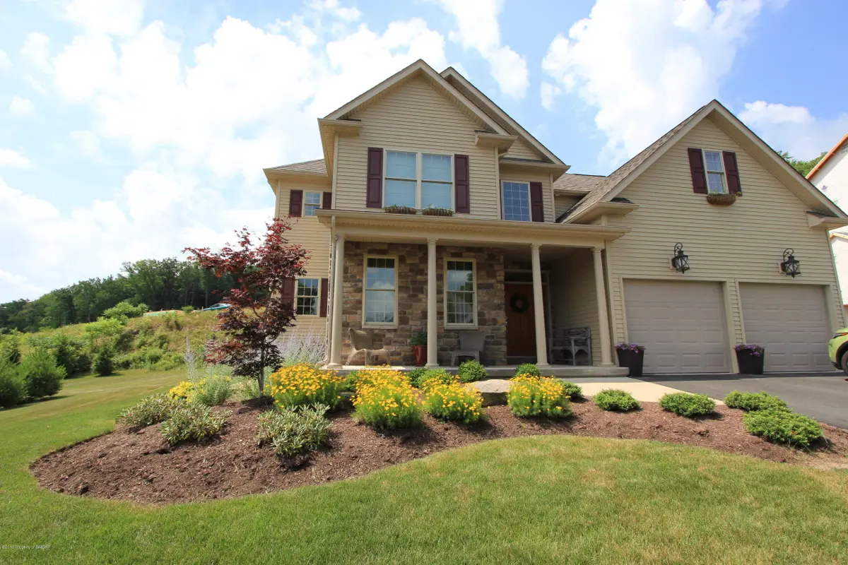 245 PENNBROOK Lane, Dallas Township in Dallas Township