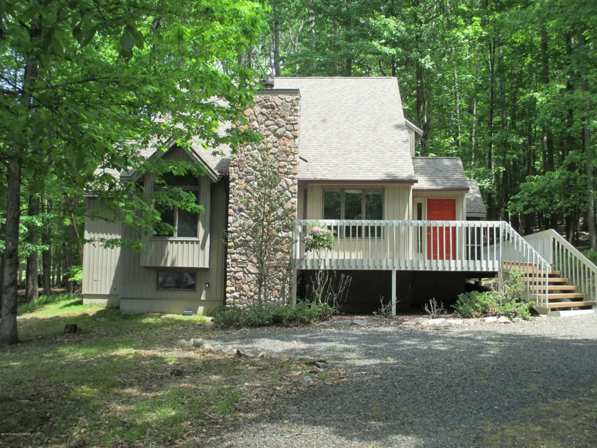 81 Muskegon Circle, Hazle Township in Hazle Township