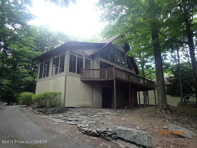 747 WOODRIDGE Drive, Lake Ariel in Lake Ariel