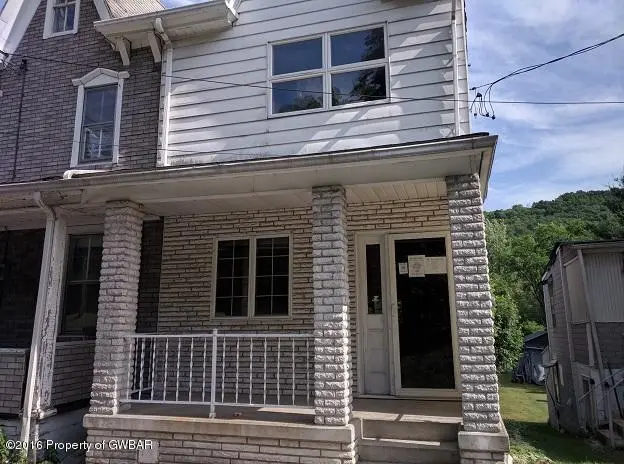 2042 MAIN Street, Gilberton in Gilberton