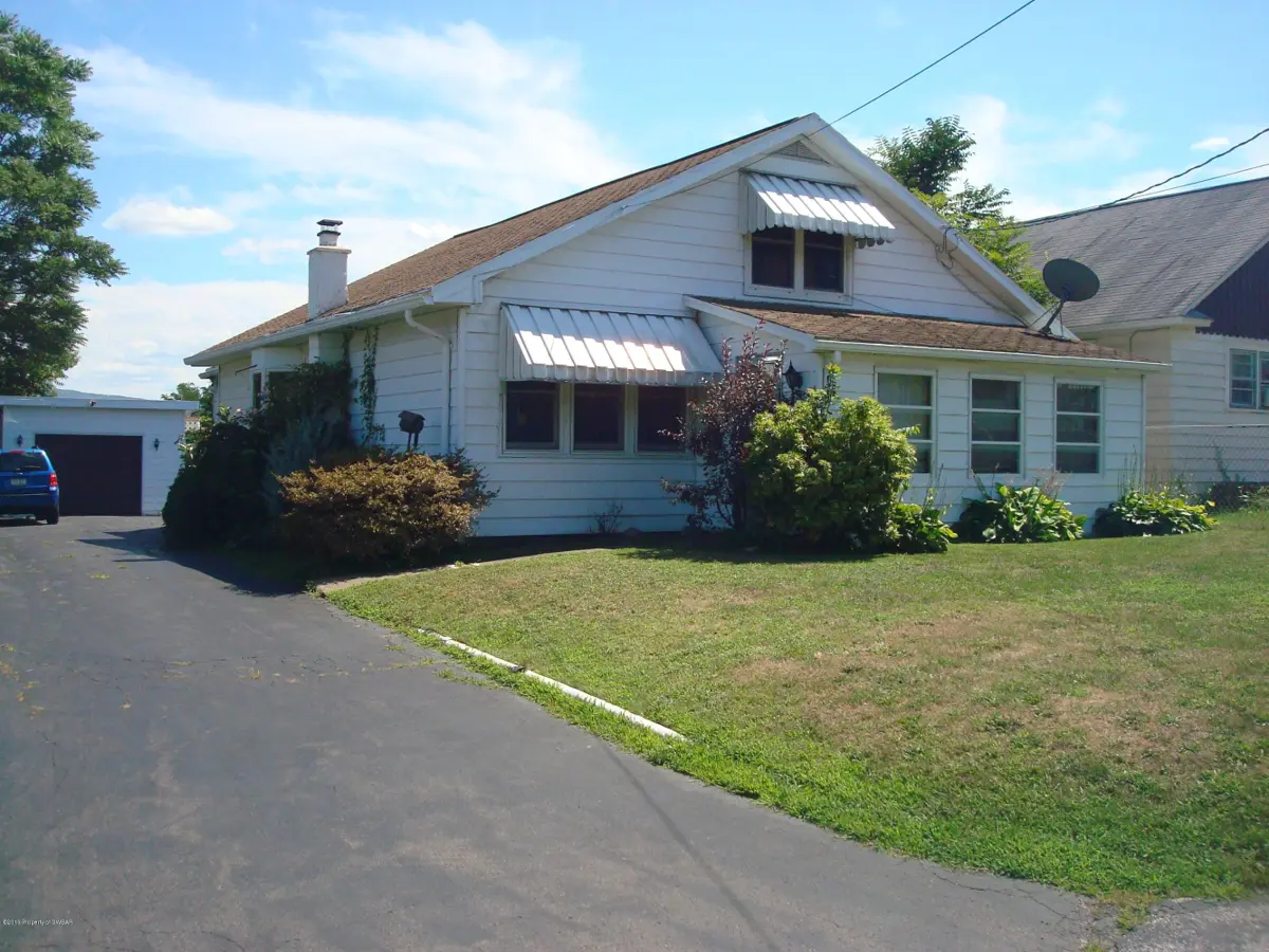 482 W State Street, Larksville in Larksville
