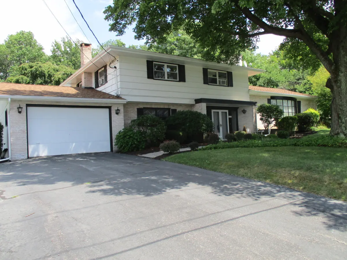 21 Pear Tree Lane, Dallas in Dallas