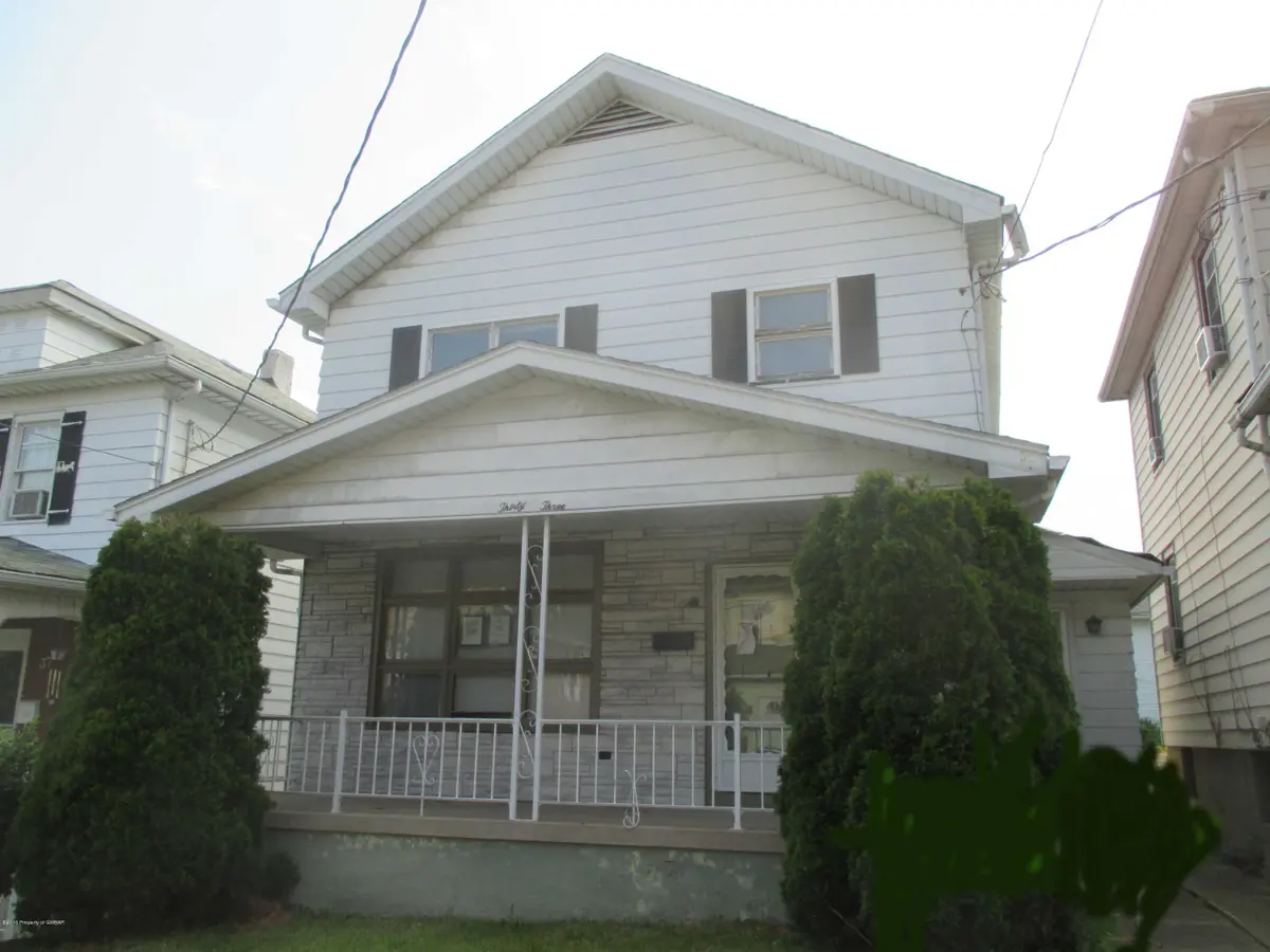 33 N CHESTNUT Street, Nanticoke in Nanticoke