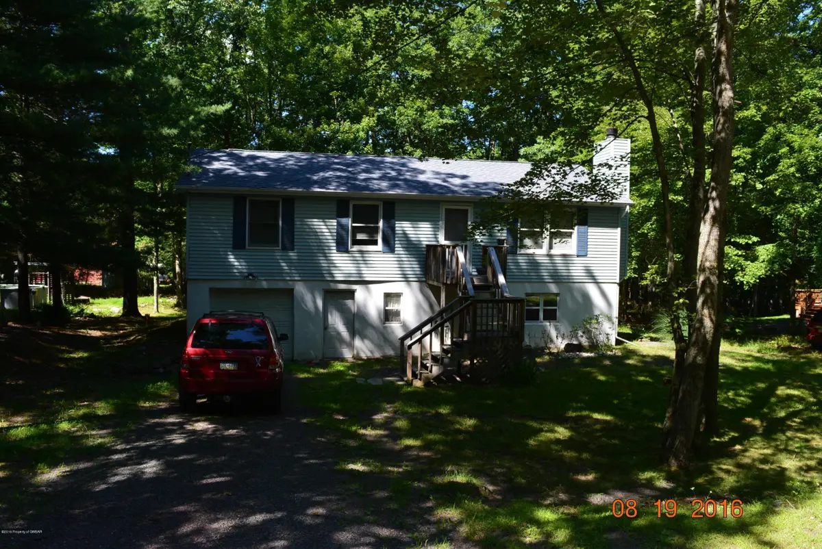 34 HOLIDAY Drive, White Haven in White Haven