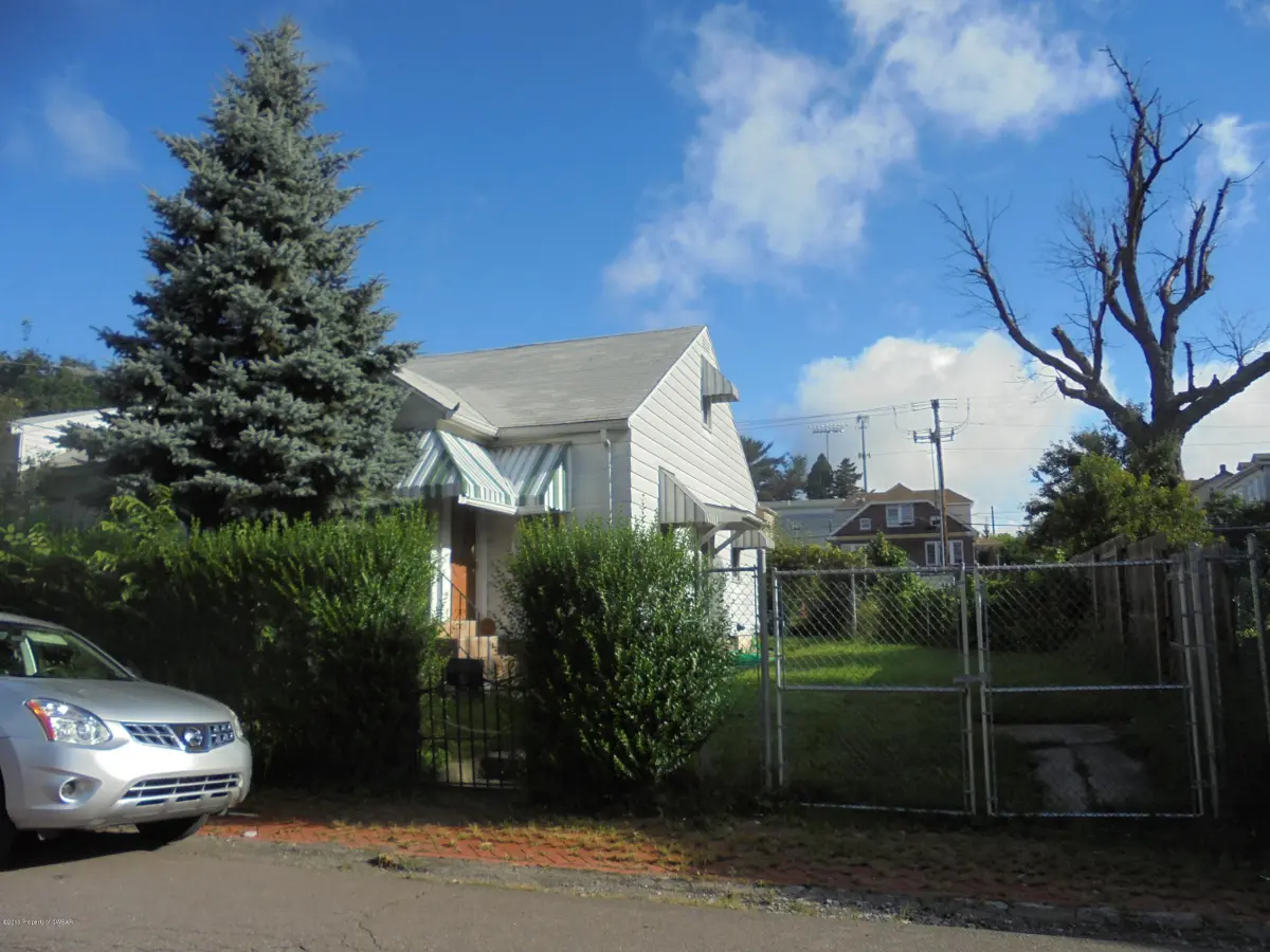 129 E HEMLOCK Street, Hazleton in Hazleton