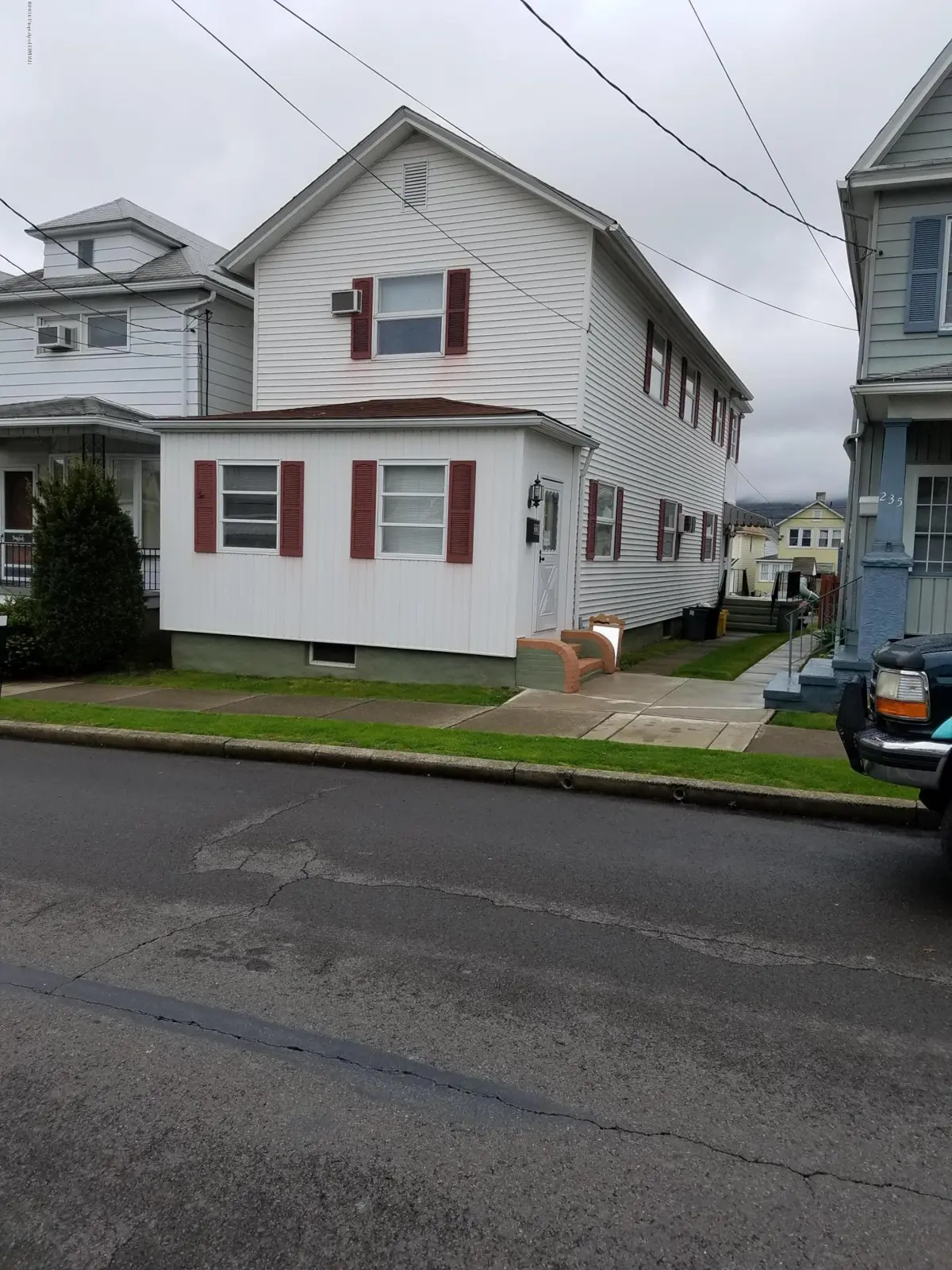 239 E RIDGE Street, Nanticoke in Nanticoke