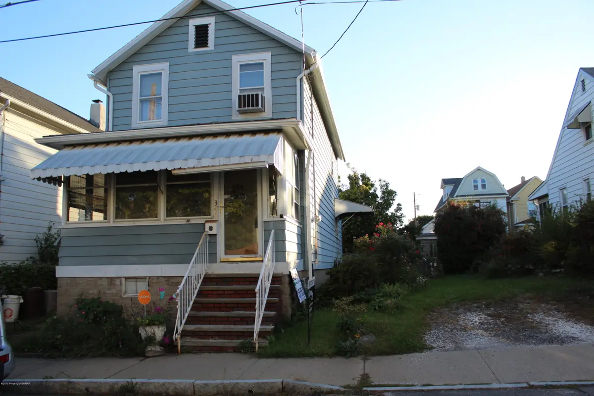35 Harry Street, Wilkes-Barre in Wilkes-Barre