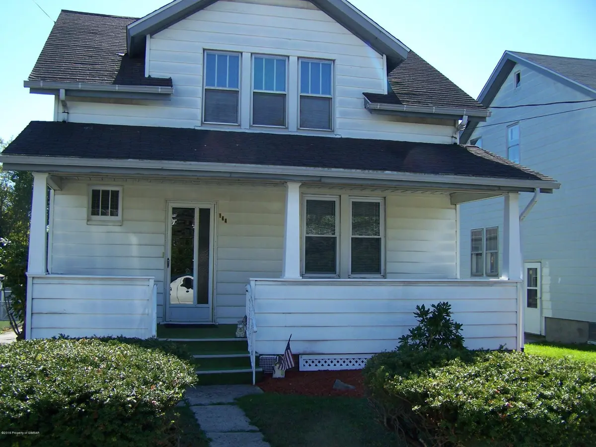 144 BERWICK Street, Beaver Meadows in Beaver Meadows