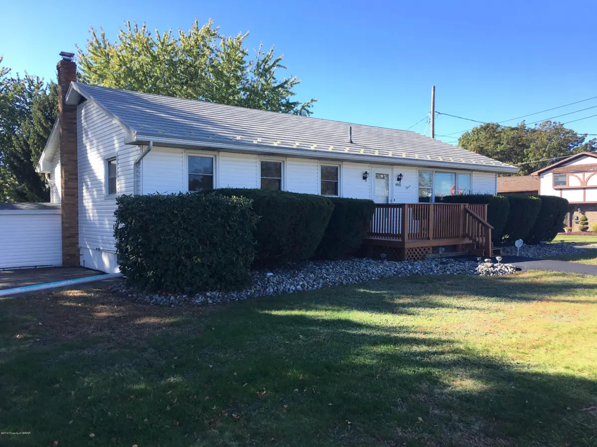 990 Lincoln Street, Hazleton in Hazleton