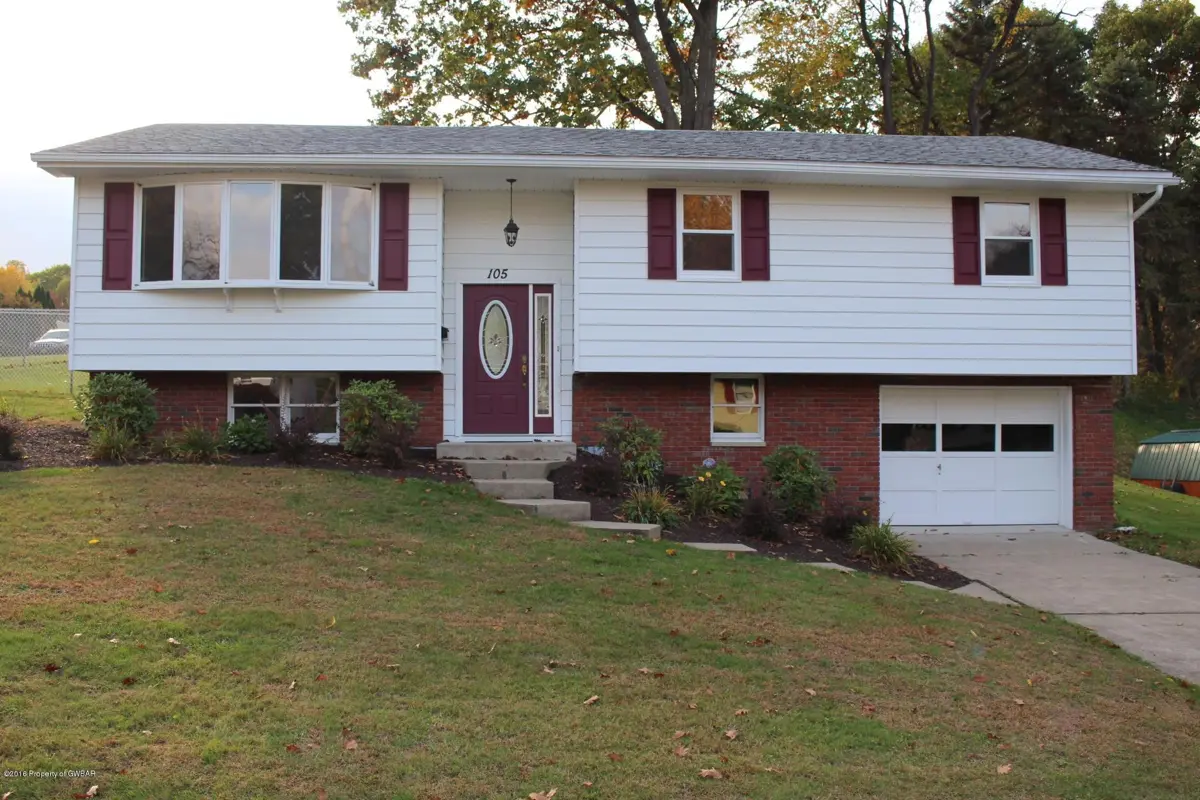 105 MEADOW CREST Drive, Nanticoke in Nanticoke