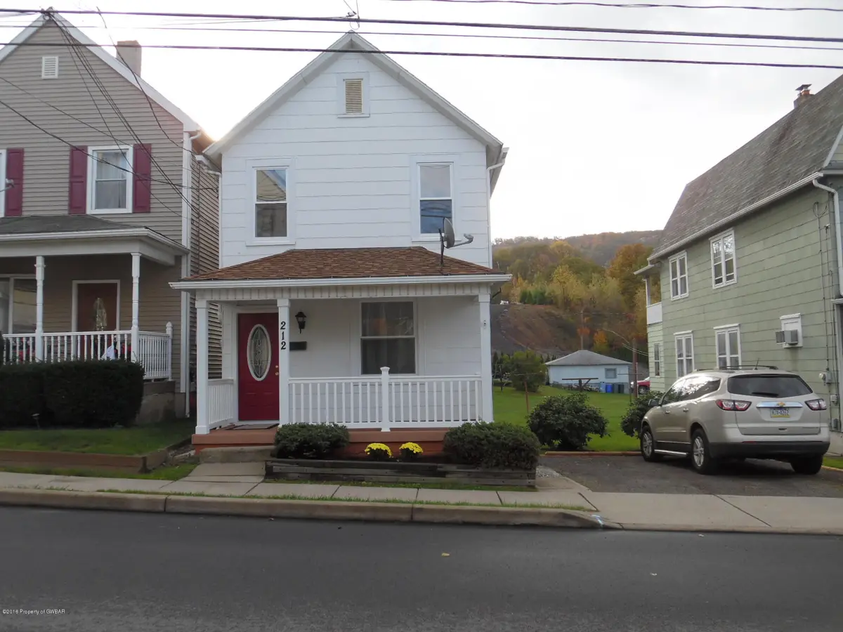 212 S Main Street, Hanover Township in Hanover Township