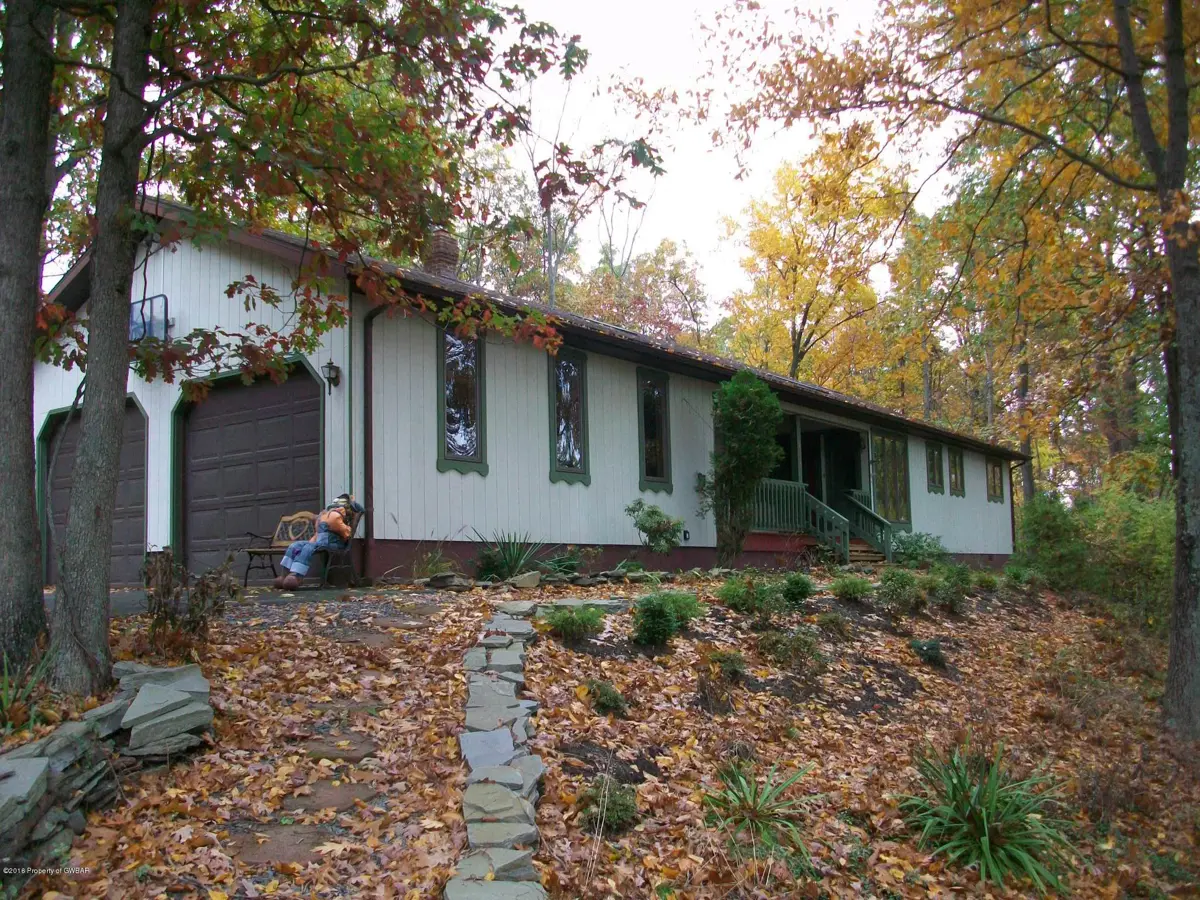 107 ARMSTRONG Drive, Shavertown in Shavertown