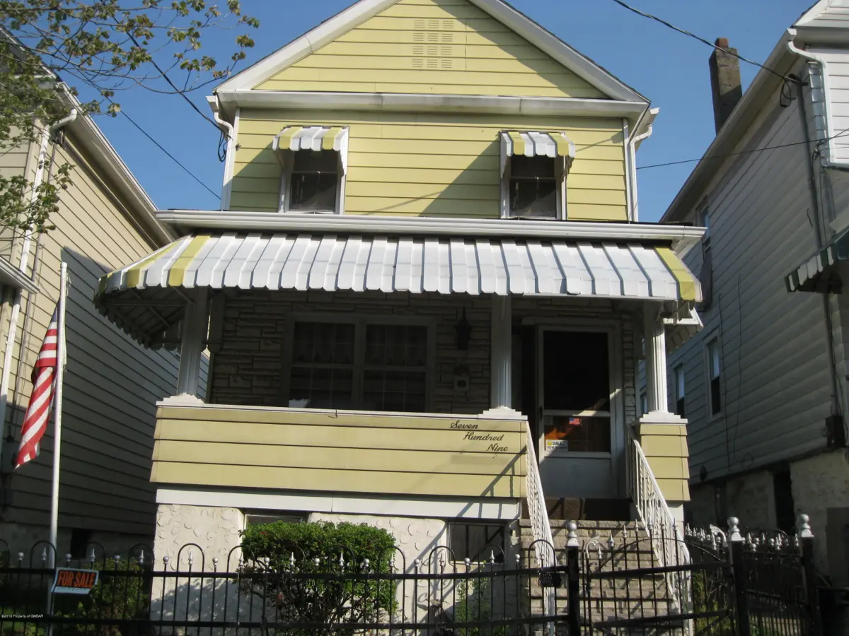 709 N WASHINGTON Street, Wilkes-Barre in Wilkes-Barre