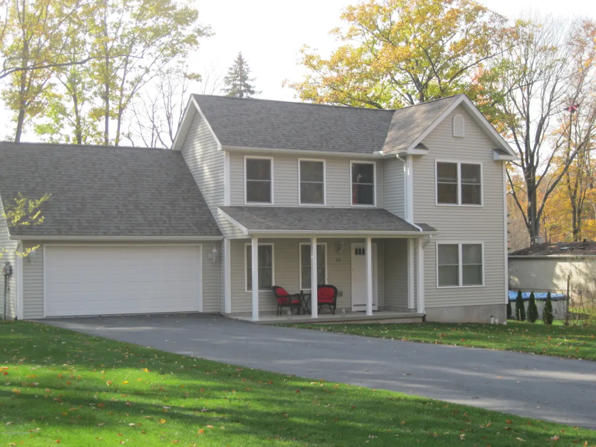 15 Whispering Way, Jenkins Township in Jenkins Township