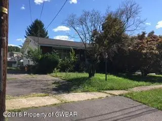 106 AMESBURY Street, Plains in Plains