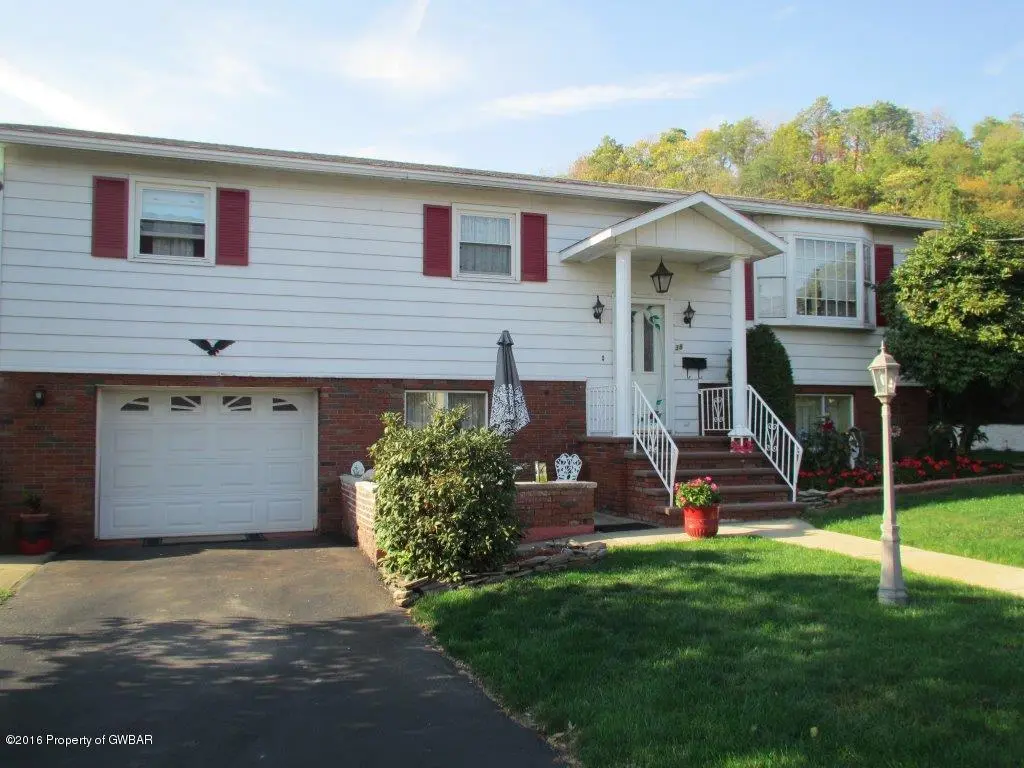 38 GARDEN Drive, Plains in Plains