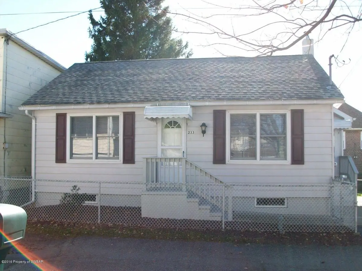 233 Rear W Sherman Street, McAdoo in McAdoo