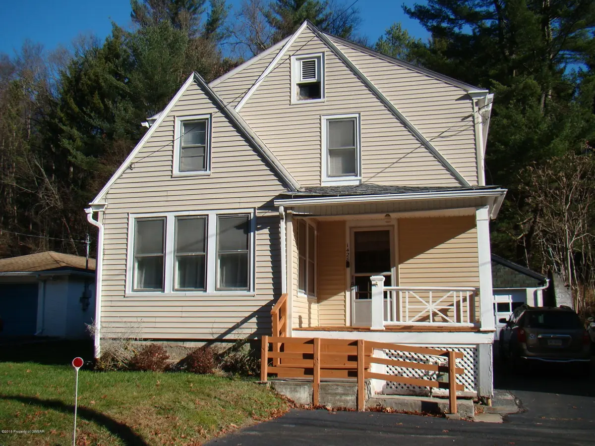 1428 Hillside Road, Shavertown in Shavertown