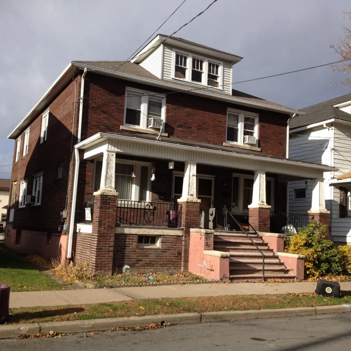 63 S Gates Avenue, Kingston in Kingston