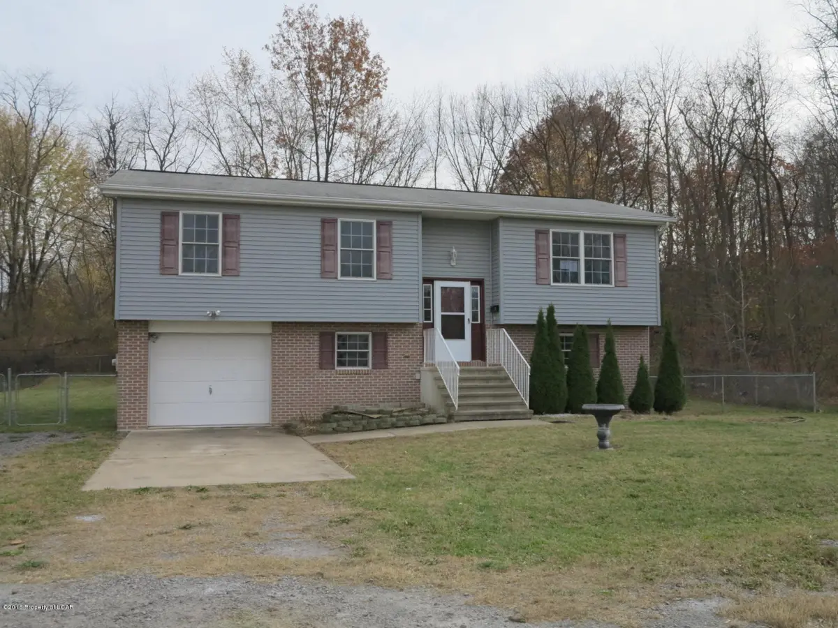 5 Raymond Drive, Hanover Township in Hanover Township