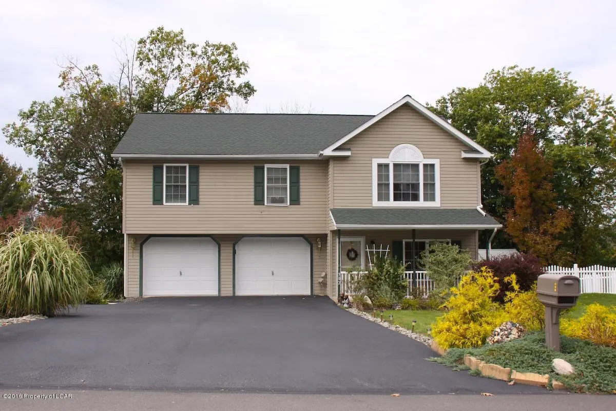 302 Meadowcrest Drive, Trucksville in Trucksville