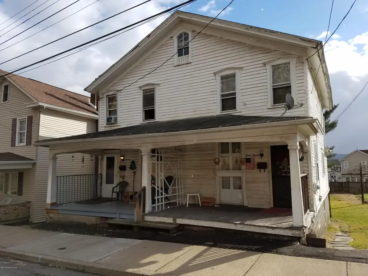 68-70 E WALNUT Street, Plymouth in Plymouth